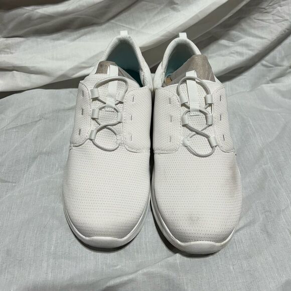 White Ryka Bungee Slip on Renew Recovery Sneaker - Picture 1 of 6